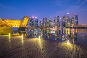 Innenstadt Stadt Horizont beim das Yachthafen Bucht, Stadtbild von Singapur foto