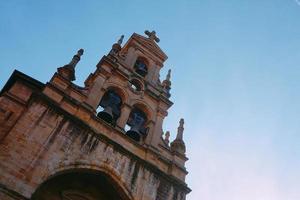 kirchenarchitektur in bilbao stadt spanien reiseziel foto