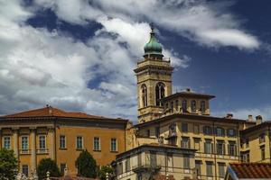 Bergamo, Italien. 2021 - Blick auf die Skyline von Citta Alta foto