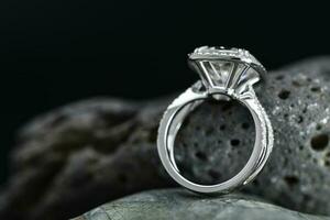 schließen oben von Luxus Diamant Ring foto