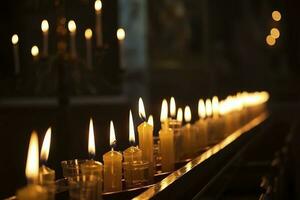 Kerzen im ein Christian orthodox Kirche Hintergrund. Flamme von Kerzen im das dunkel heilig Innere von das Tempel, generieren ai foto