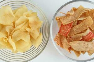 Krabbe Chips Snack und Pfeilspitze Chips traditionell zum Chinesisch Neu Jahr foto