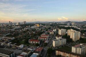 Melaka, Malaysia-Januar 06, 2022- Aussicht von Melaka Stadt von hoch Gebäude Fenster. foto