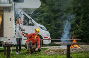 Sommer- Familie rv Lager foto