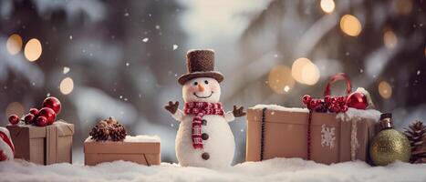 Weihnachten Banner Hintergrund, klein Schneemann mit Jahrgang Geschenk Kisten auf Holz Tabelle voll mit Schnee, generativ ai foto