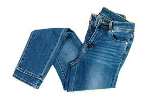Blau Jeans Denim Hose Komposition modern Damen und Herren Mode Hose Textur isoliert auf Weiß Hintergrund foto