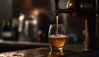 frisch gegossen Bier im ein schaumig Glas beim das Bar generiert durch ai foto