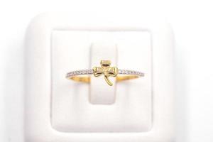 Diamantring 9 Karat Gold foto