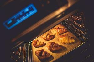 Croissant Ofen Backen foto