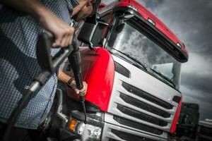 Detailer LKW Waschen foto