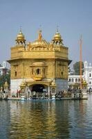 schön Aussicht von golden Tempel - - Harmandir sahib im Amritsar, Punjab, Indien, berühmt indisch Sikh Wahrzeichen, golden Tempel, das Main Heiligtum von sikhs im Amritsar, Indien foto