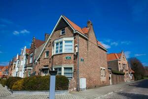 traditionell die Architektur von das historisch Brügge Stadt, Dorf Center foto