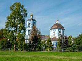 Frühling Aussicht von Tempel von das Symbol von das Mutter von Gott im Zarizyn. foto