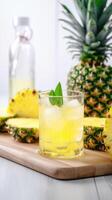 Ananas Cocktail. Sommer- erfrischend tropisch trinken. generativ ai foto