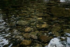 Ruhe von das Wasser von das Wasserfall foto