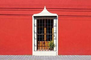 szenisch bunt kolonial die Architektur von cholula Straßen im historisch Center im Mexiko puebla foto