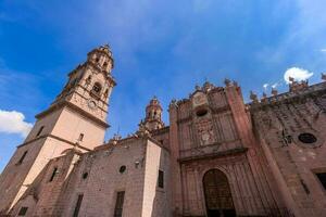 Mexiko, Morelia, beliebtes Touristenziel Kathedrale von Morelia auf der Plaza de Armas im historischen Zentrum foto