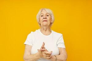 lächelnd Alten Frau posieren Gesicht Grimasse Freude Nahansicht Emotionen foto