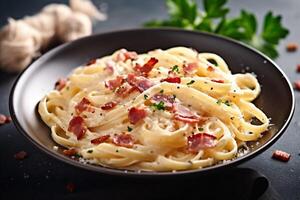 Italienisch Carbonara Pasta Speck Soße Käse Fleisch Mahlzeit Essen Spaghetti. generativ ai. foto