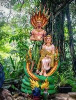 Schlange König von nagas im thailand.naga oder Schlange Statue foto