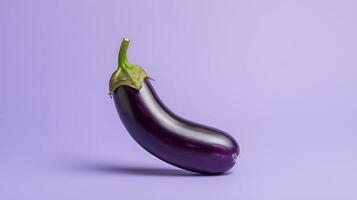 ein Single Aubergine auf ein Pastell- lila Hintergrund. foto