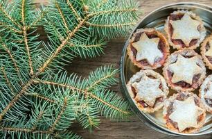 Box mit Hackfleisch Kuchen oben Aussicht foto