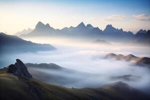 neblig Berg Landschaft beim das Morgen. ai generiert foto