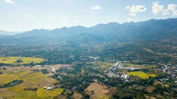 oben Aussicht Punkt von pai Kreis mae Hong Sohn Thailand. pai ist ein klein Stadt, Dorf im Nord Thailand foto