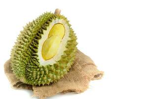 König von Früchte, Durian im Seite mon Tanga Durian Obst isoliert auf Weiß foto