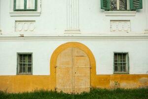 Rimetea ist ein klein Dorf gelegen im Siebenbürgen, Rumänien. es ist gelegen im das apuseni Berge und ist bekannt zum es ist malerisch Rahmen und Gut konserviert ungarisch architektonisch Stil. foto