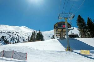 breckenridge Colorado Ski Resort Stadt, Dorf und Ski Steigung im Frühling foto