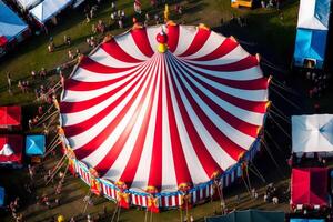 bunt Zirkus Zelt Dach generativ ai foto