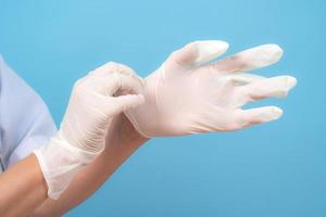 Hände in sterilen Handschuhen Krankenschwester oder Arzt