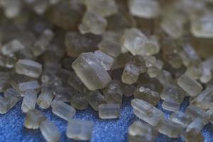 Makrokristalle aus braunem Zuckerrohr foto