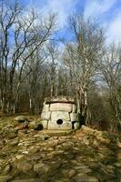 Dolmen - - Gelendschik, Russland foto