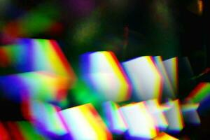 Licht Strahlen Prisma Regenbogen Brechung dunkel Hintergrund Overlay foto