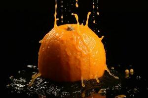 Orange mit Wasser auf schwarz Hintergrund. Illustration ai generativ foto