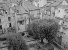 Dosen Stadt im Frankreich foto