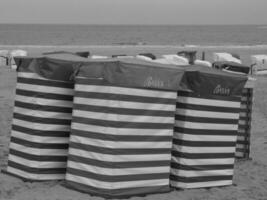 das Insel von borkum im das Deutsche Norden Meer foto