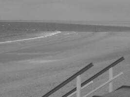 das Insel von borkum im das Deutsche Norden Meer foto