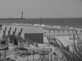 das Stadt von Ostende und das Belgier Küste foto