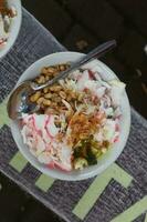 Hähnchen Haferbrei, indonesisch traditionell Essen foto