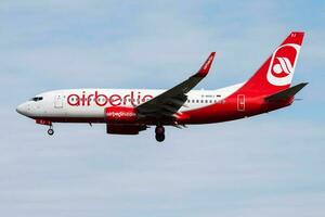 Luft Berlin boeing 737-700 d-ahxj Passagier Flugzeug Landung beim Frankfurt Flughafen foto