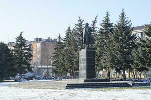 Monument zu Lenin im das Winter foto