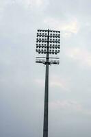 Kricket Stadion Flut Beleuchtung Stangen beim Delhi, Indien, Kricket Stadion Beleuchtung foto