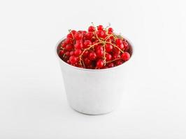 rote Johannisbeere frischer Sommer gesunder Geschmack rohe Gartenfrüchte