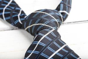 blau gestreifte Krawatten, moderne Garderobenaccessoires foto