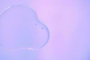 transparent Flüssigkeit Blase mit Farbe Gradient foto