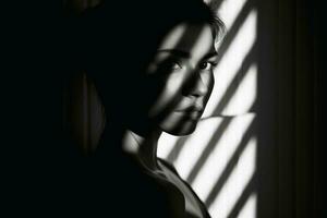 ein Frau im Licht und Schatten im schwarz und Weiß erstellt mit generativ ai Technologie. foto