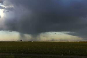 bedrohlich Sturm Wolken, Pampas, Patagonien, Argentinien foto